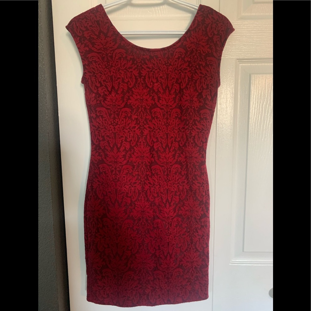 Windsor Dark red formal dress